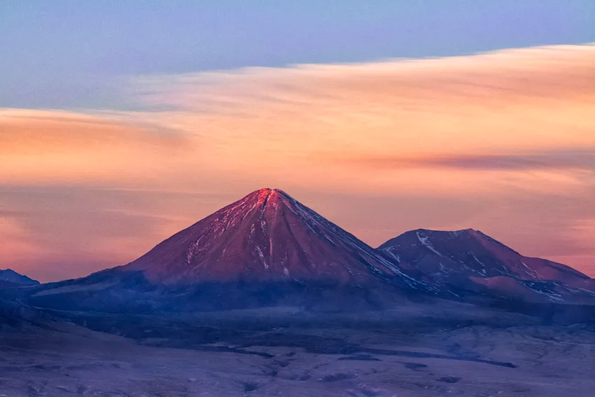 Volcano lands