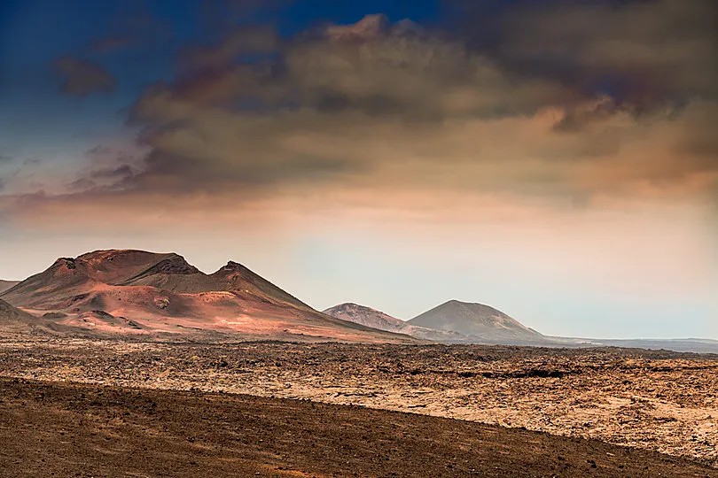 Volcano lands