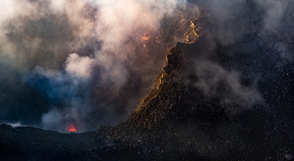 Volcano lands