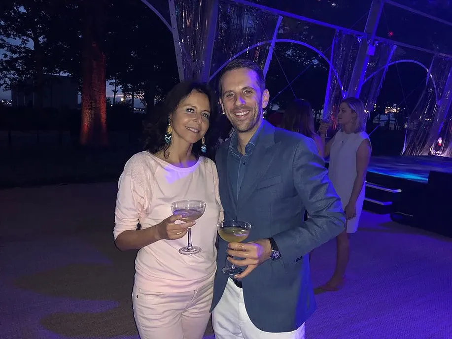 About Club Art Fair - Zaha Hadid - New York | Gala - Black Tie - 20.06 - Carine Doutrelepont