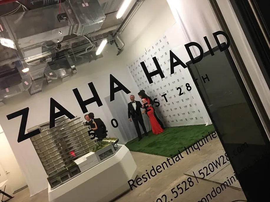 About Club Art Fair - Zaha Hadid - New York | Gala - Black Tie - 20.06 - Carine Doutrelepont
